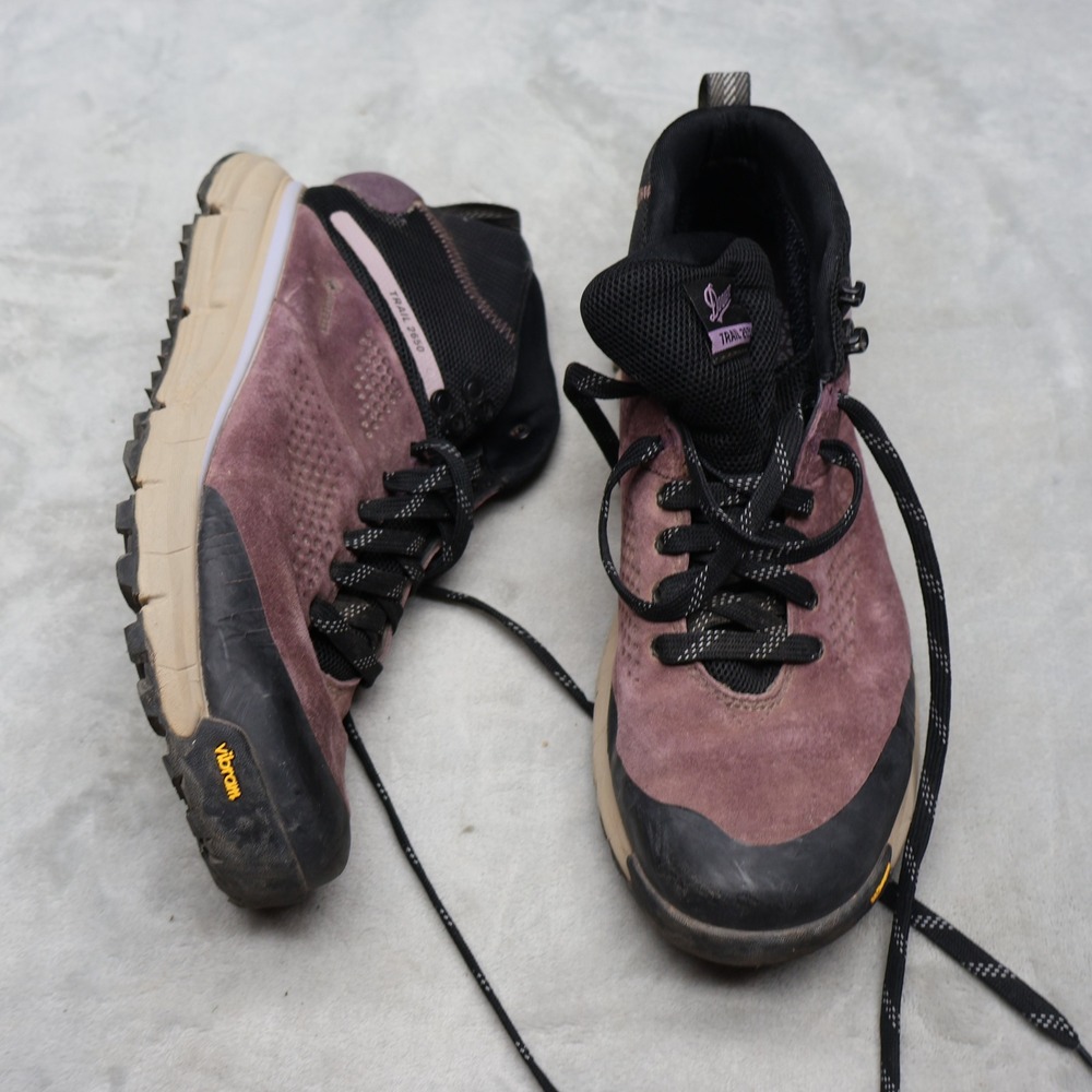 Danner Women 10.5 Hiking Boots Pink Trail 2650 Mid GTX Gore-Tex Waterproof Suede